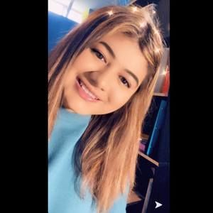 Meet your Posher, Adriana